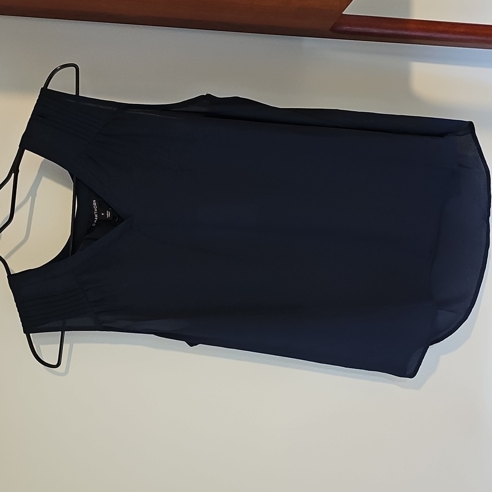 **NWT** Women's 41 Hawthorn Navy Blue Sleeveless Top, Medium